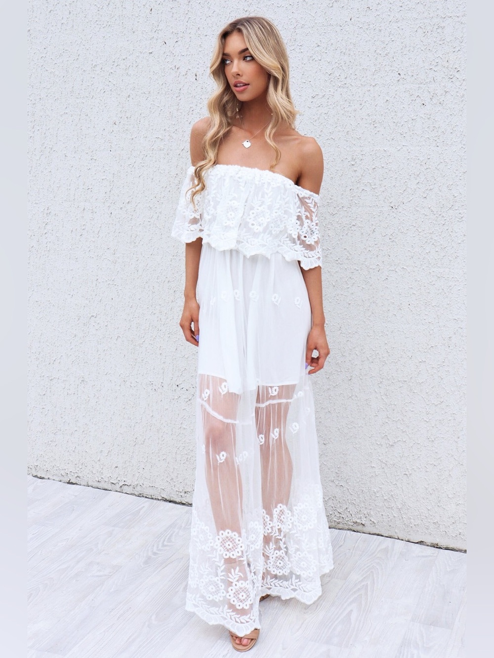 White Embroidered Lace Off Shoulder Maxi Dress Size US 4 Small